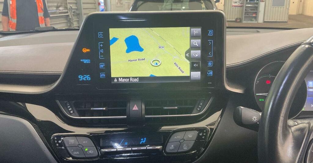Toyota C-Hr Dynamic Silver #9