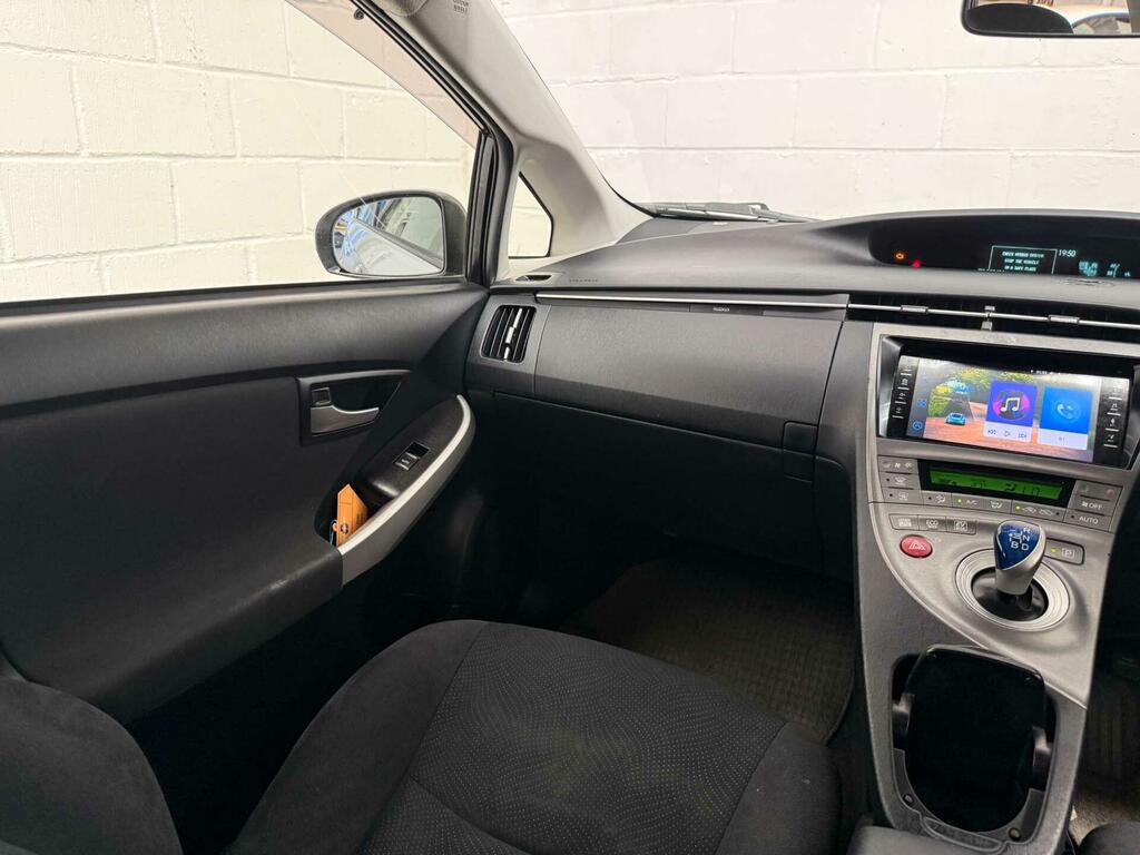 Toyota Prius 1.5 Cvt Black #39