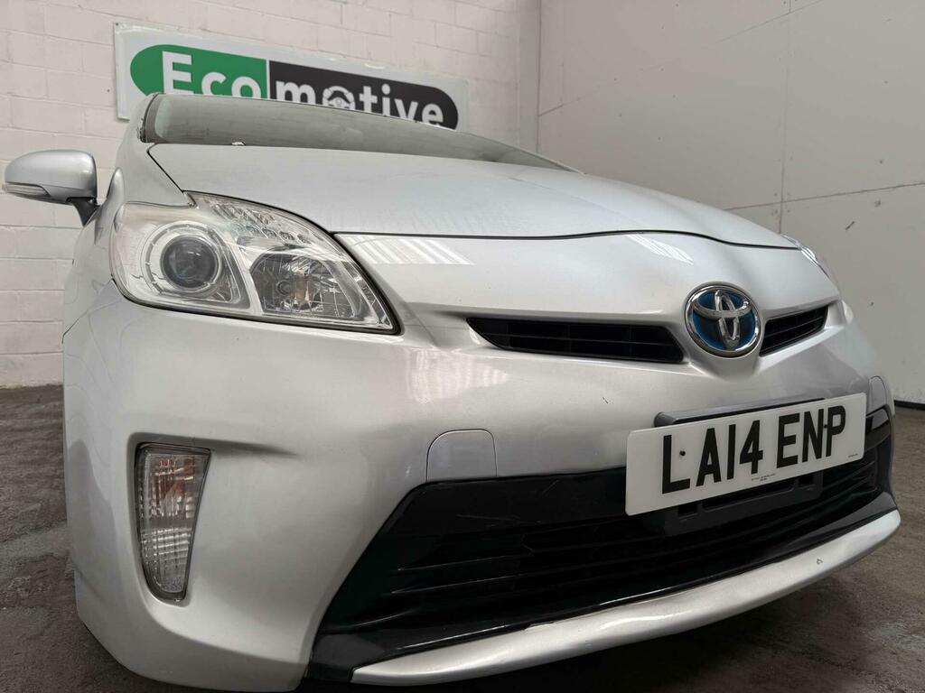 Toyota Prius 1.5 Cvt Black #11