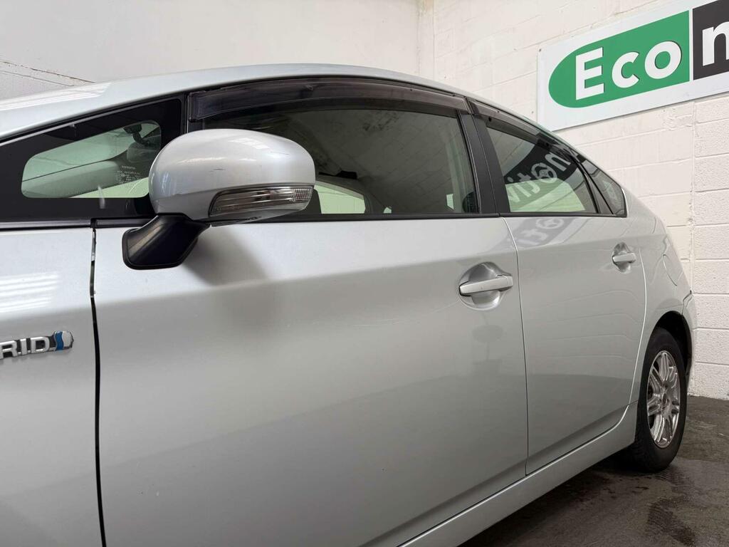 Toyota Prius 1.5 Cvt Black #7