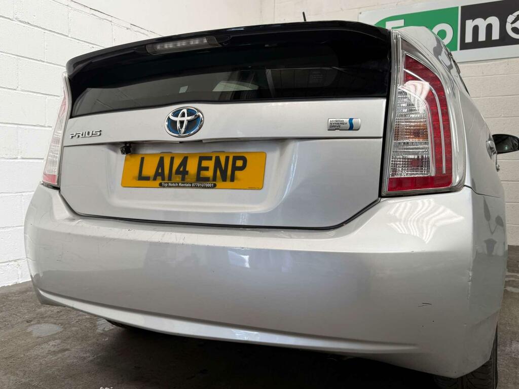 Toyota Prius 1.5 Cvt Black #18