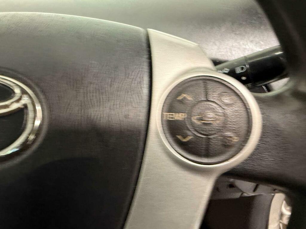 Toyota Prius 1.5 Cvt Black #27