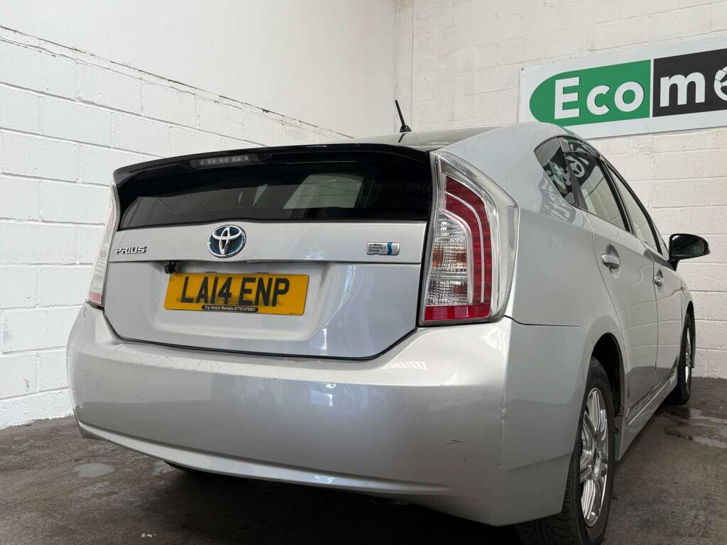 Toyota Prius 1.5 Cvt Black #16