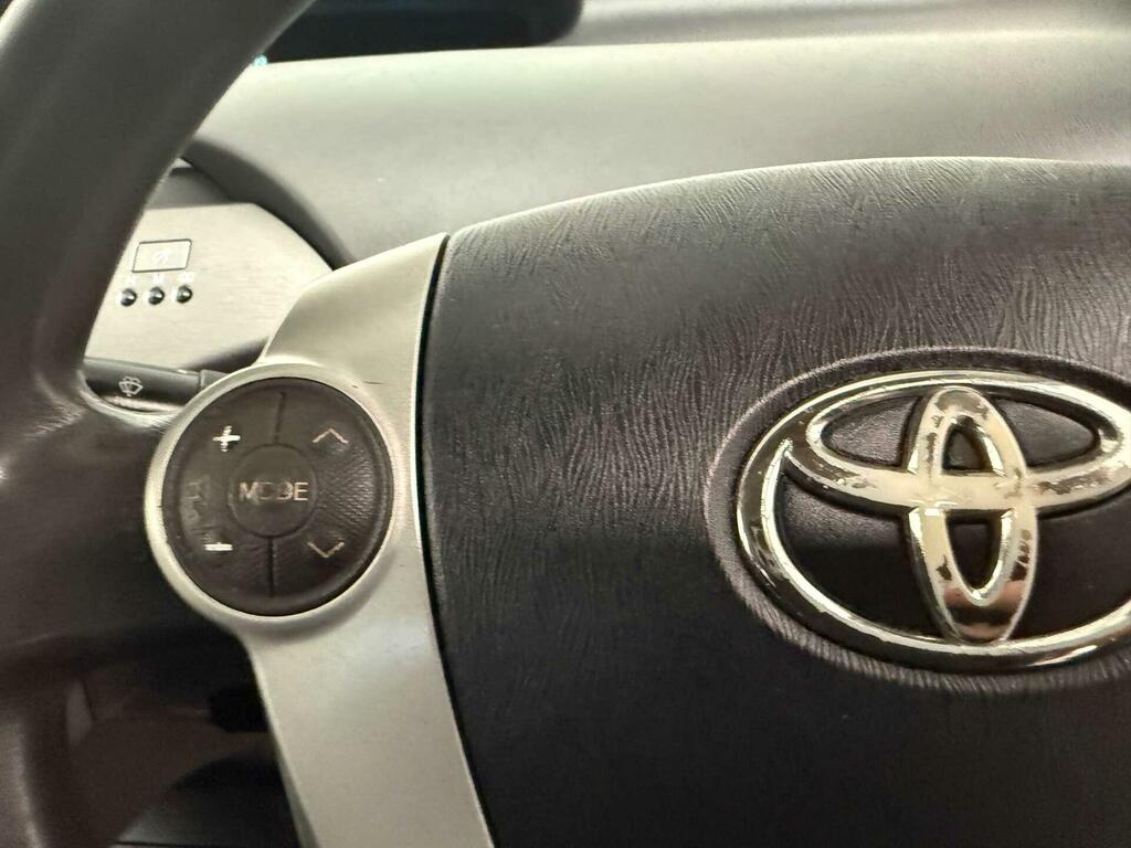 Toyota Prius 1.5 Cvt Black #32