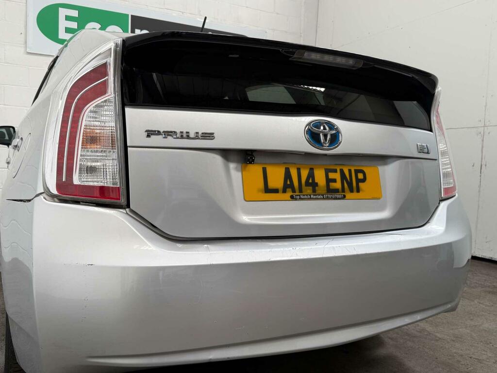 Toyota Prius 1.5 Cvt Black #23