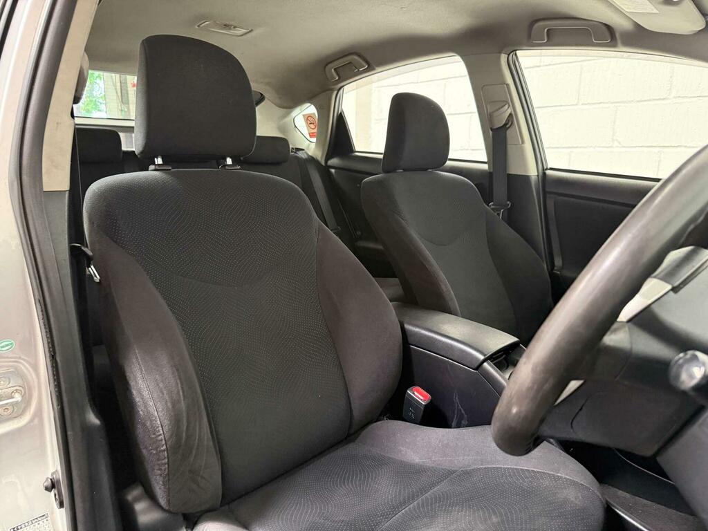 Toyota Prius 1.5 Cvt Black #35