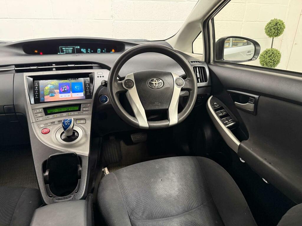 Toyota Prius 1.5 Cvt Black #40