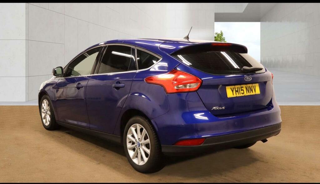 Ford Focus Titanium Blue #3