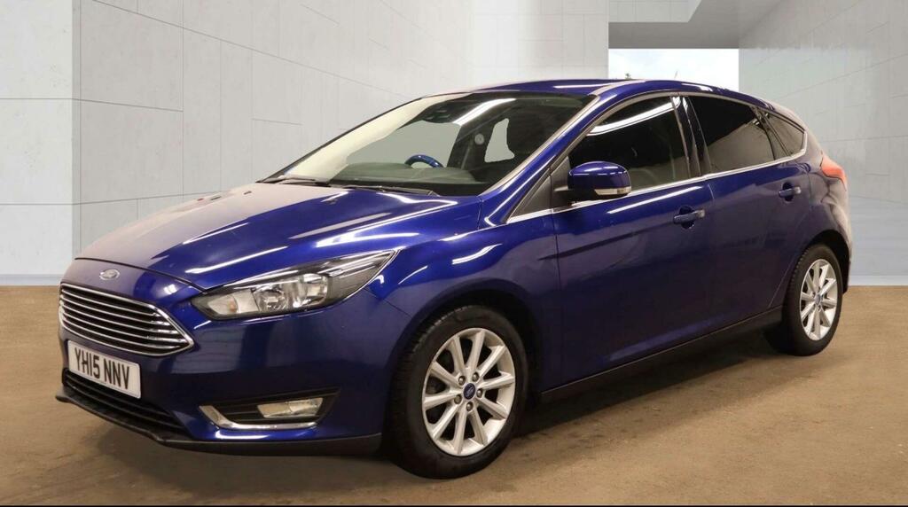 Ford Focus Titanium Blue #2