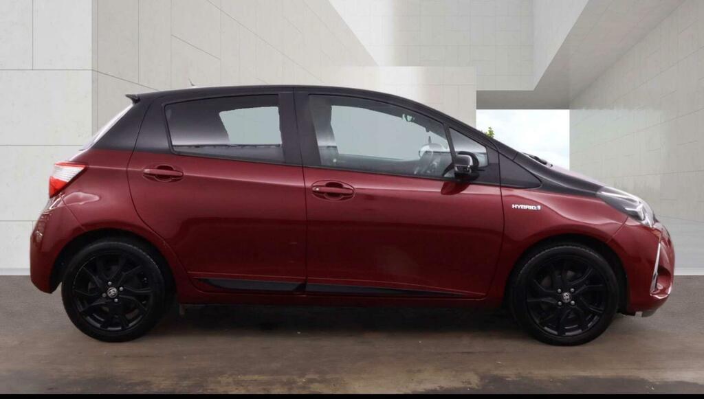 Toyota Yaris 1.5 Vvt-h Blue Bi-tone E-cvt Euro 6 Ss Red #5