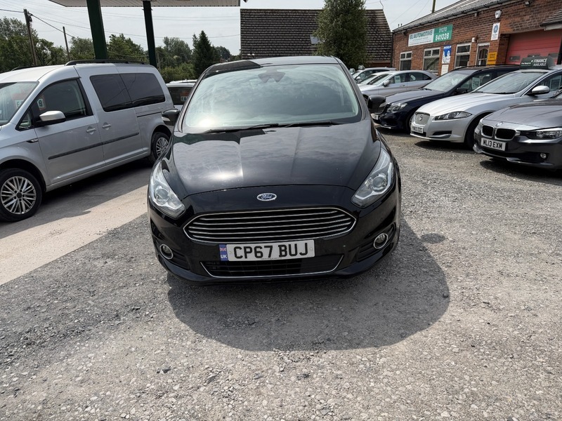 Ford S-Max Titanium Tdci 7 Seats Black #2