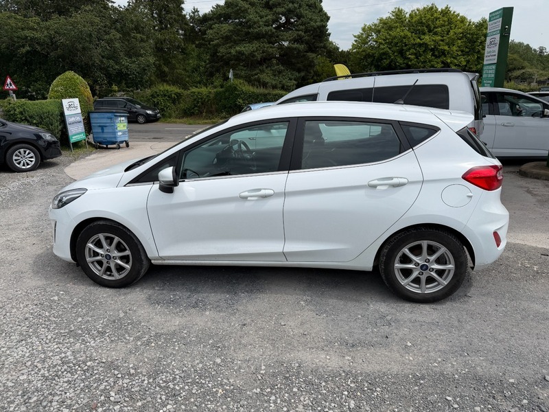 Ford Fiesta Zetec A C Very DS18UCG White #4
