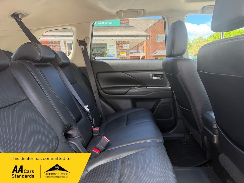 Mitsubishi Outlander 2.0 Phev Gx4h Black #13