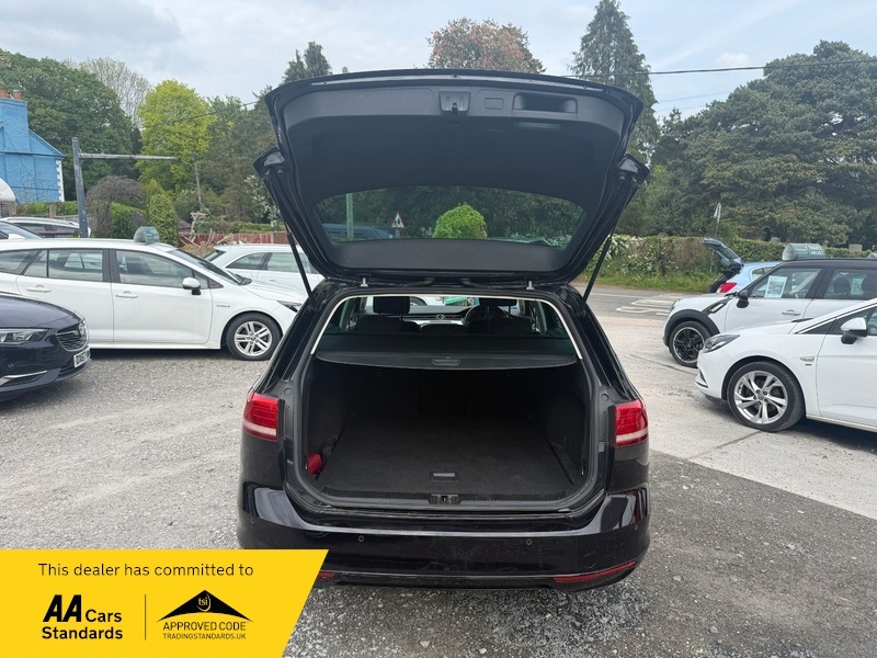 Volkswagen Passat Se Business Tdi Bluemotion Black #6