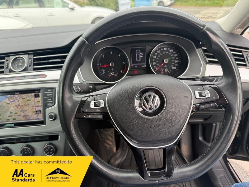 Volkswagen Passat 2.0 Tdi S Dsg White #11