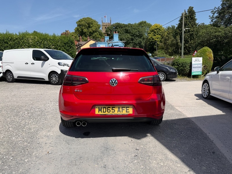 Volkswagen Golf Gtd Red #6