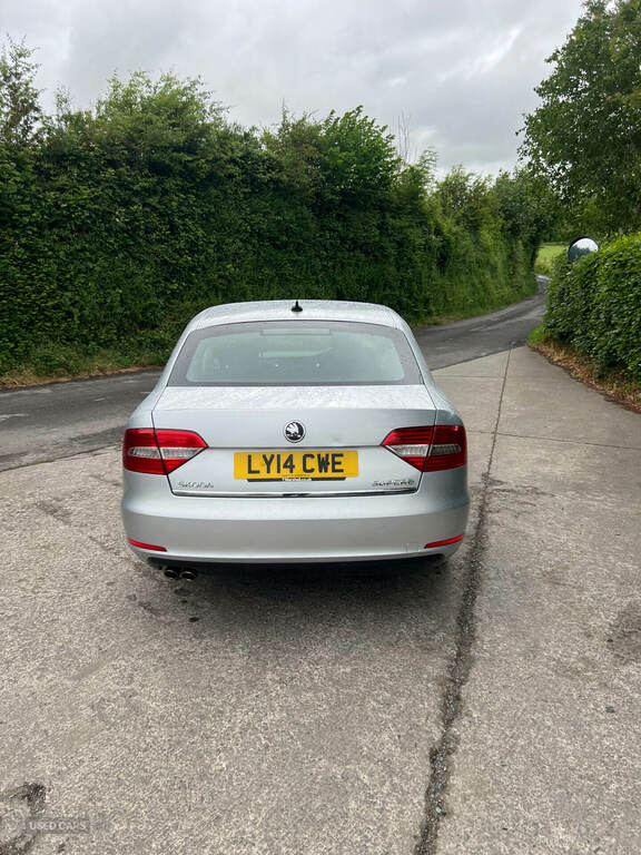 Skoda Superb 2.0 Tdi Cr 140 Se Silver #5