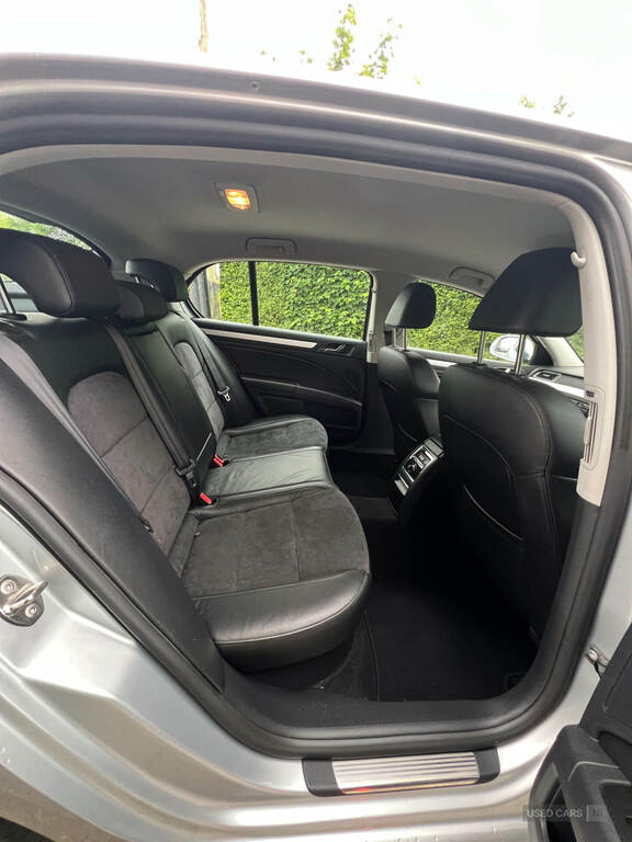 Skoda Superb 2.0 Tdi Cr 140 Se Silver #6