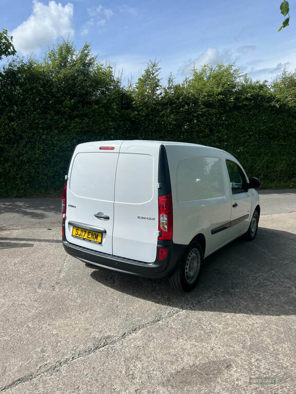 Mercedes-Benz CITAN 109Cdi Van White #4