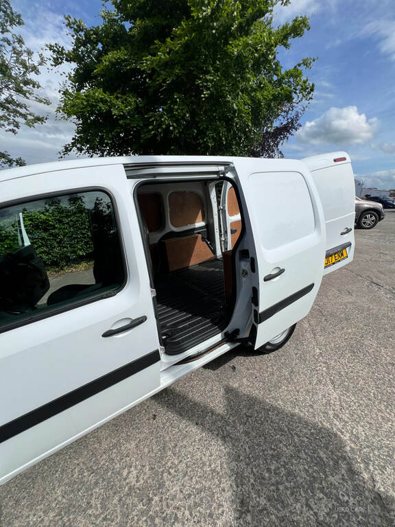 Mercedes-Benz CITAN 109Cdi Van White #6
