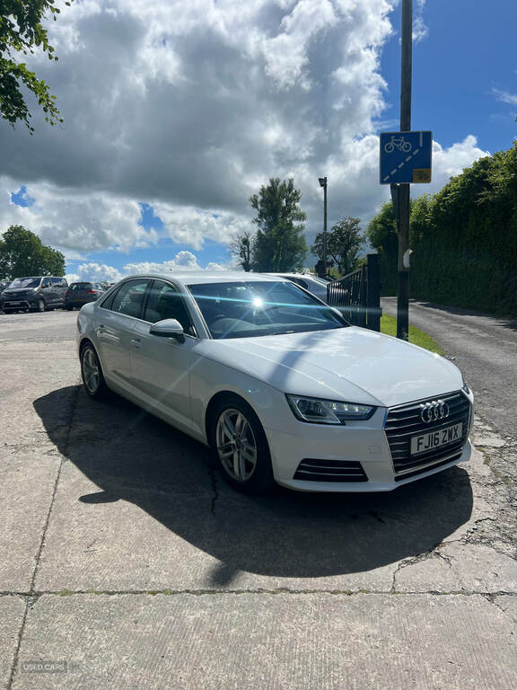 Audi A4 2.0 Tdi Ultra Se White
