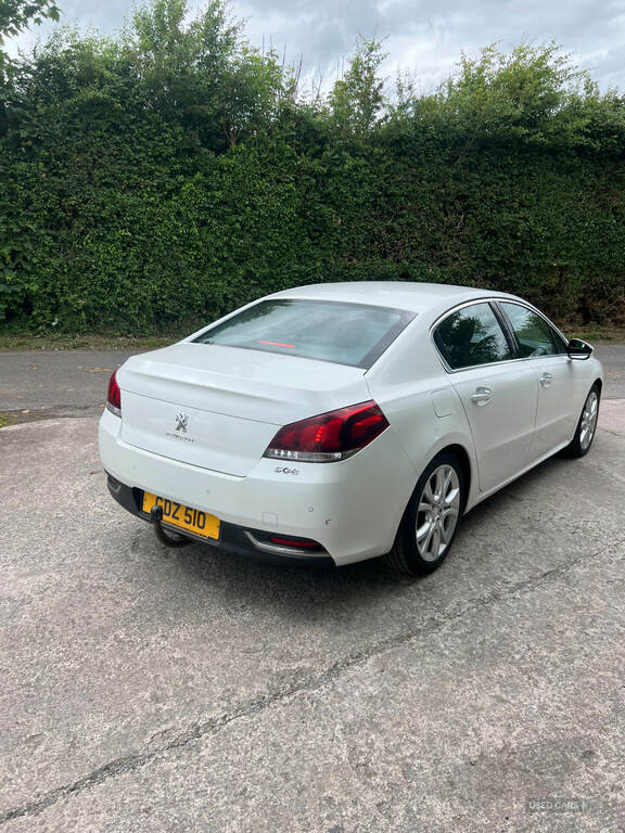 Peugeot 508 2.0 Bluehdi 150 Allure White #4