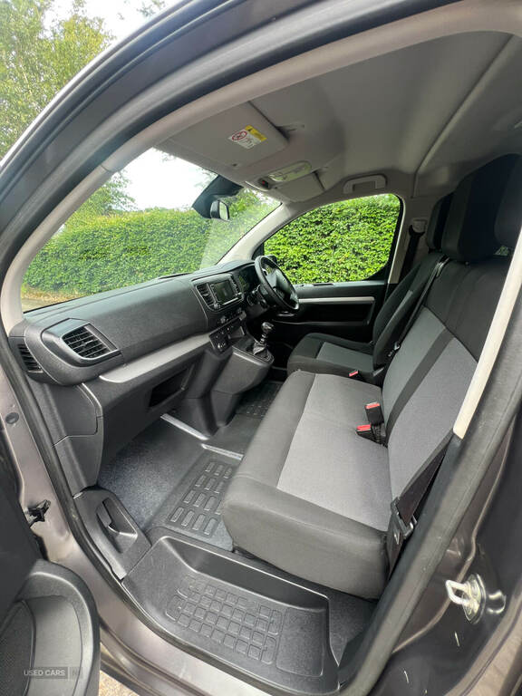 Citroen SpaceTourer Bluehdi Feel M Ss Silver #8