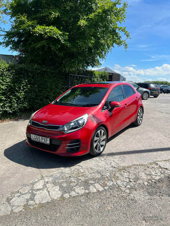 Kia RIO 1.4 Crdi 4 Red