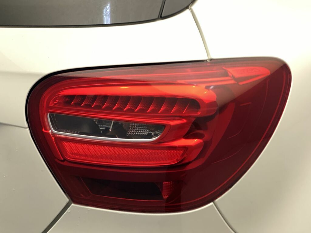 Mercedes-Benz A Class A 200 D Amg Line Executive Nq VX67SWN #5