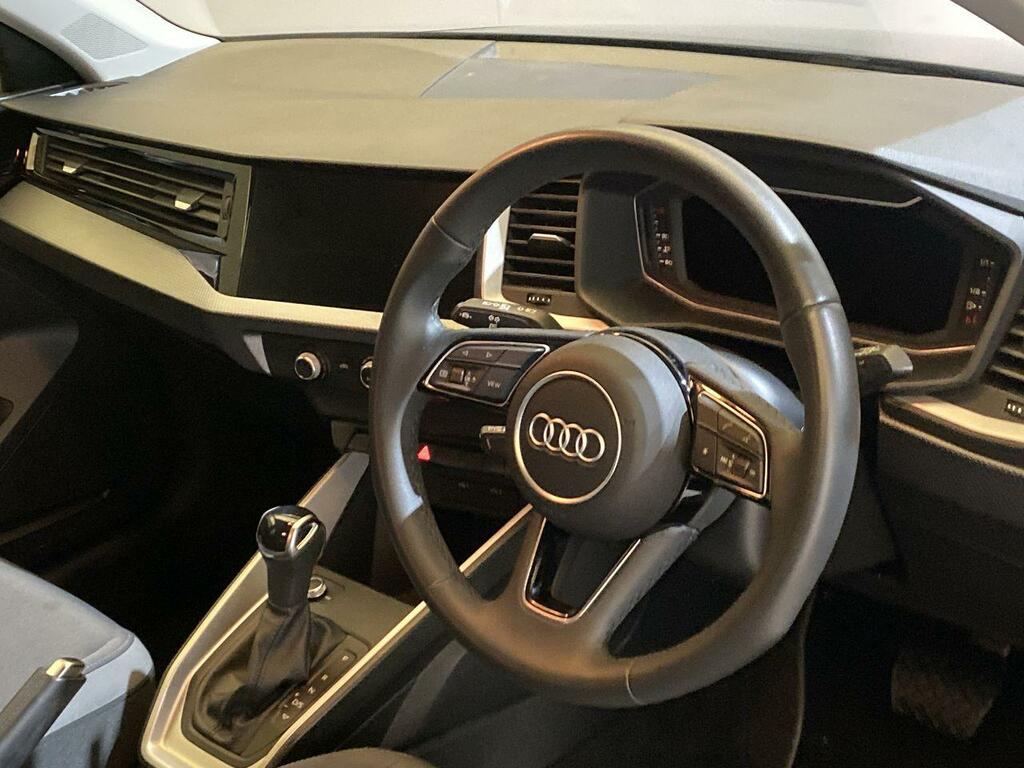 Audi A1 1.0 Tfsi 25 95 Bhp Sportback S Tronic YK74LWX #2