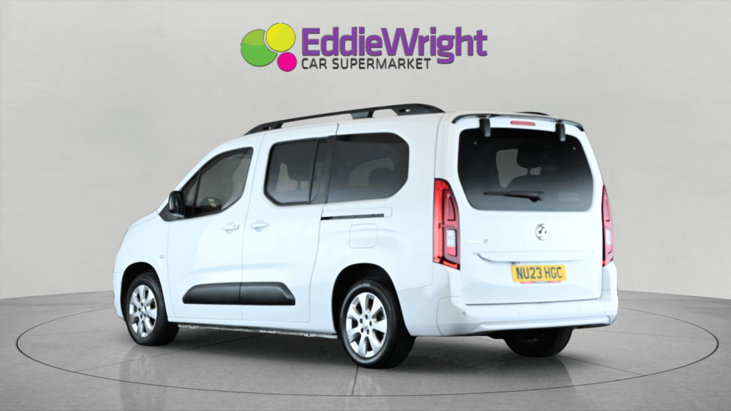Vauxhall Combo-e Life 50 Kwh 136 Ps Design XL Vq  #2