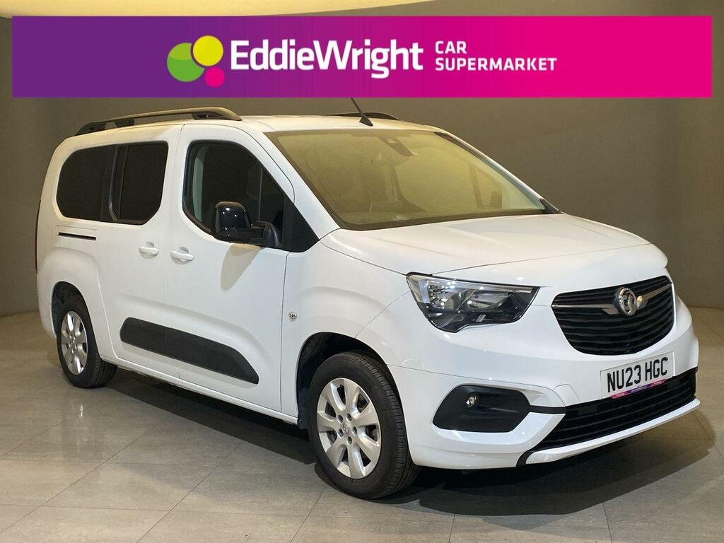 Vauxhall Combo-e Life 50 Kwh 136 Ps Design XL Vq