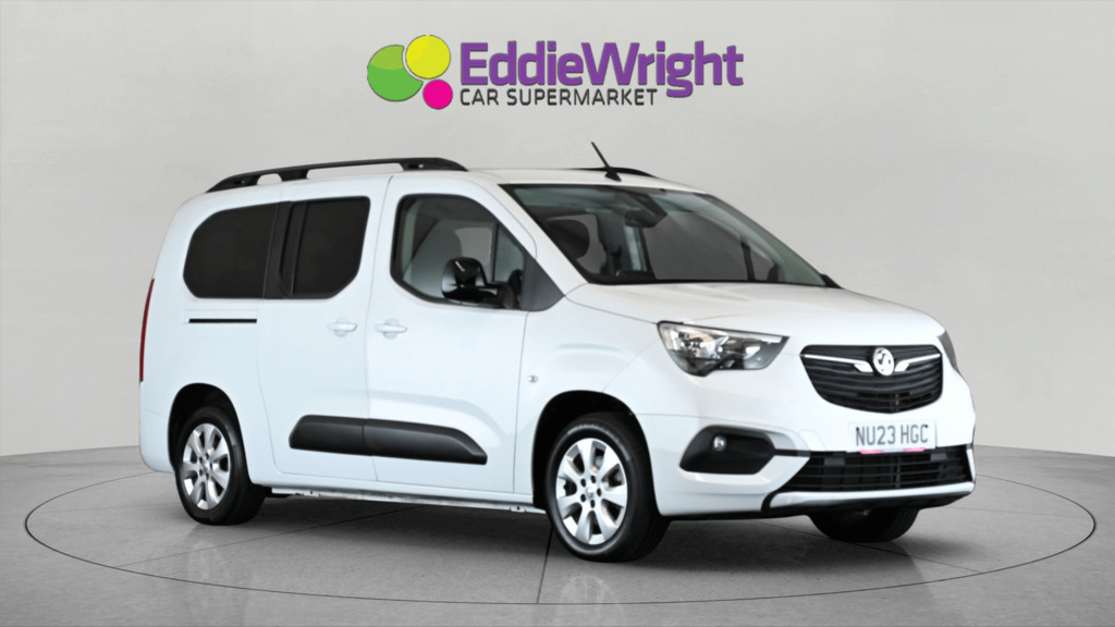 Vauxhall Combo-e Life 50 Kwh 136 Ps Design XL Vq 