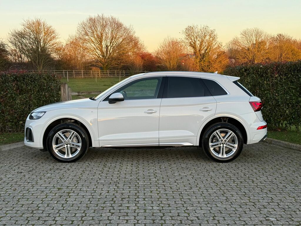 Audi Q5 2.0L S Line 45 Tfsi Mhev Quattro Suv GF23JGY White #3