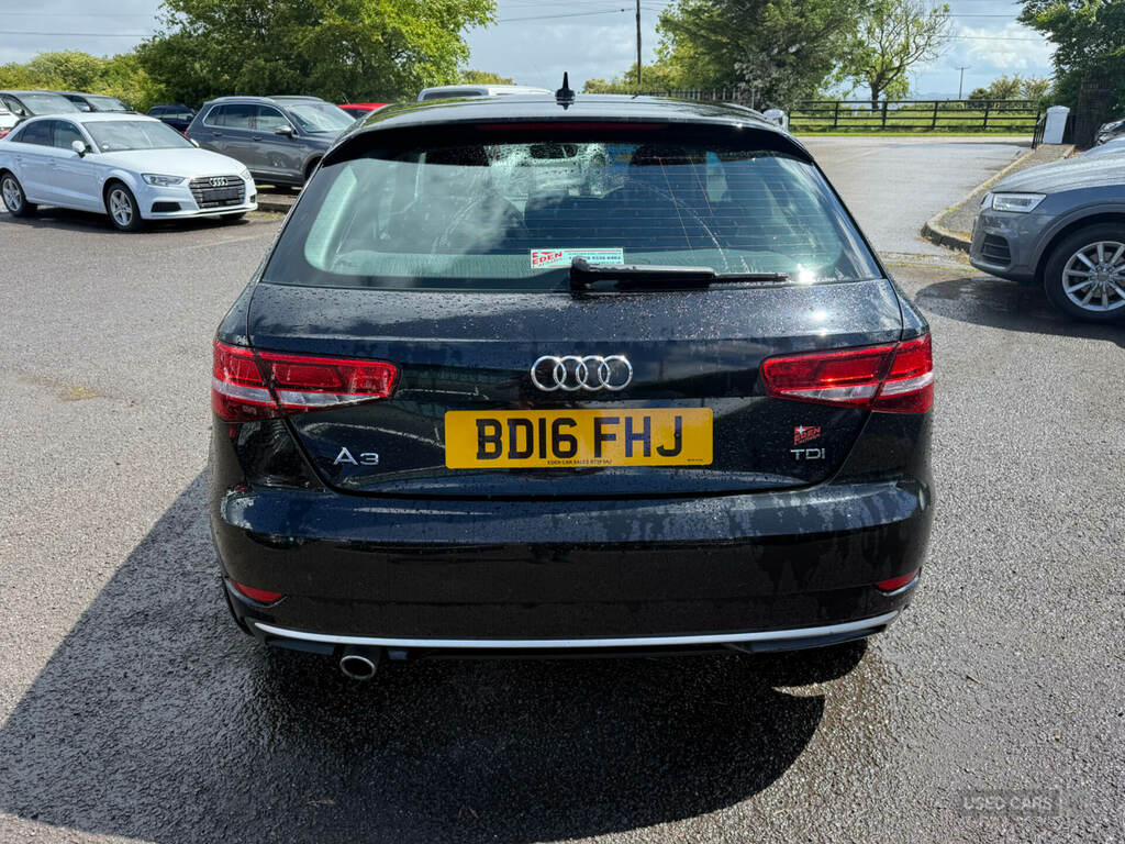 Audi A3 1.6 Tdi Sport Black #6