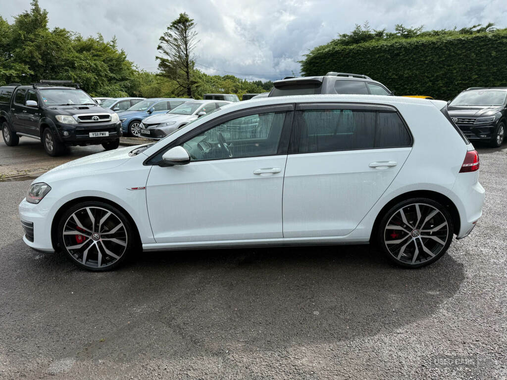 Volkswagen Golf 2.0 Gti Performance Dsg Dcc White #4