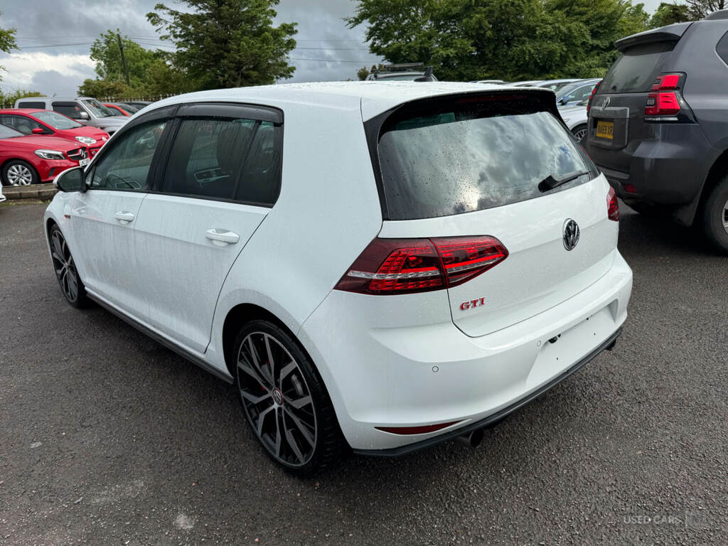 Volkswagen Golf 2.0 Gti Performance Dsg Dcc White #5