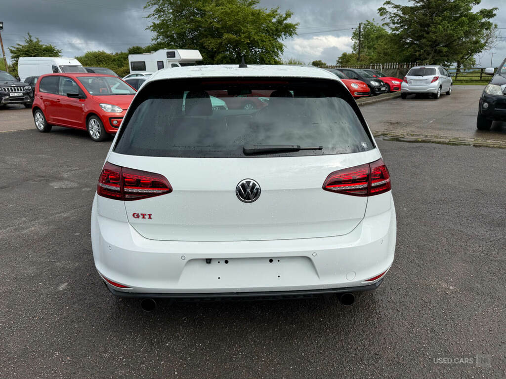 Volkswagen Golf 2.0 Gti Performance Dsg Dcc White #6