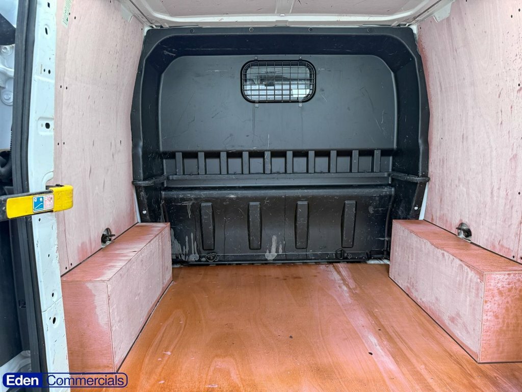 Ford Transit Custom 2L Trend BN67KUC White #5