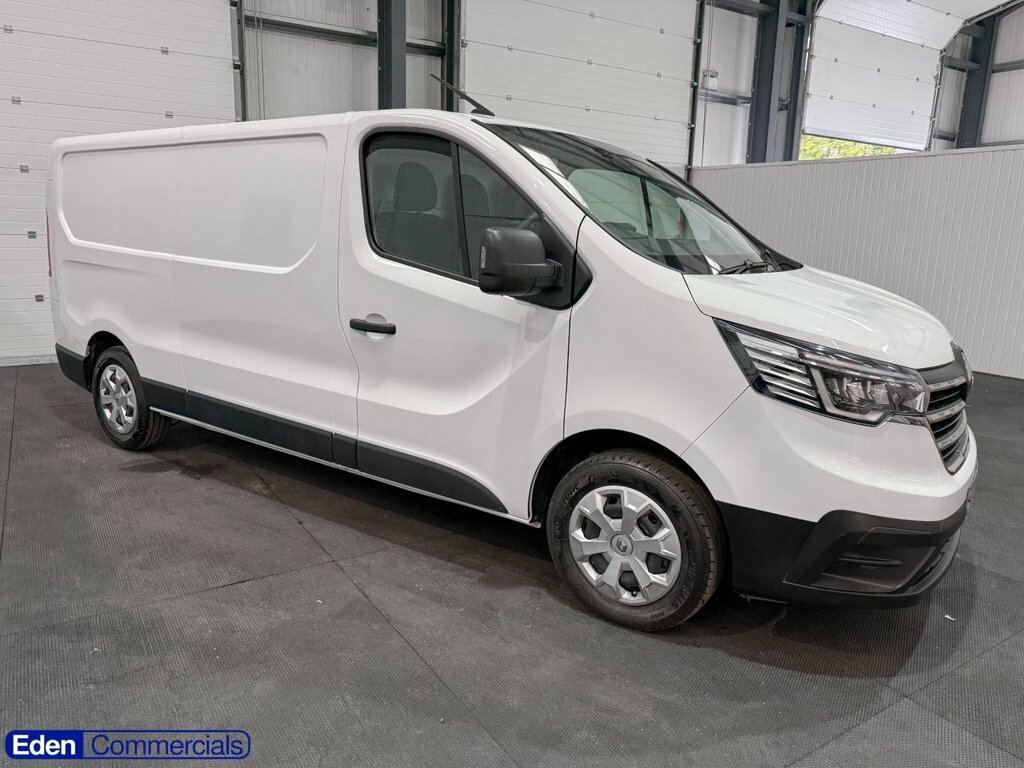 Renault Trafic 2L Advance White