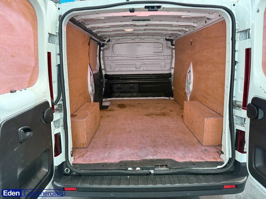 Renault Trafic 2L Advance FD23SXZ White #4