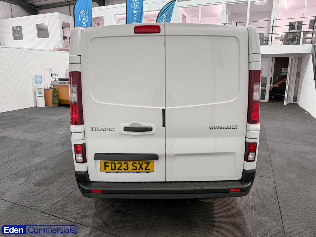 Renault Trafic 2L Advance FD23SXZ White #6