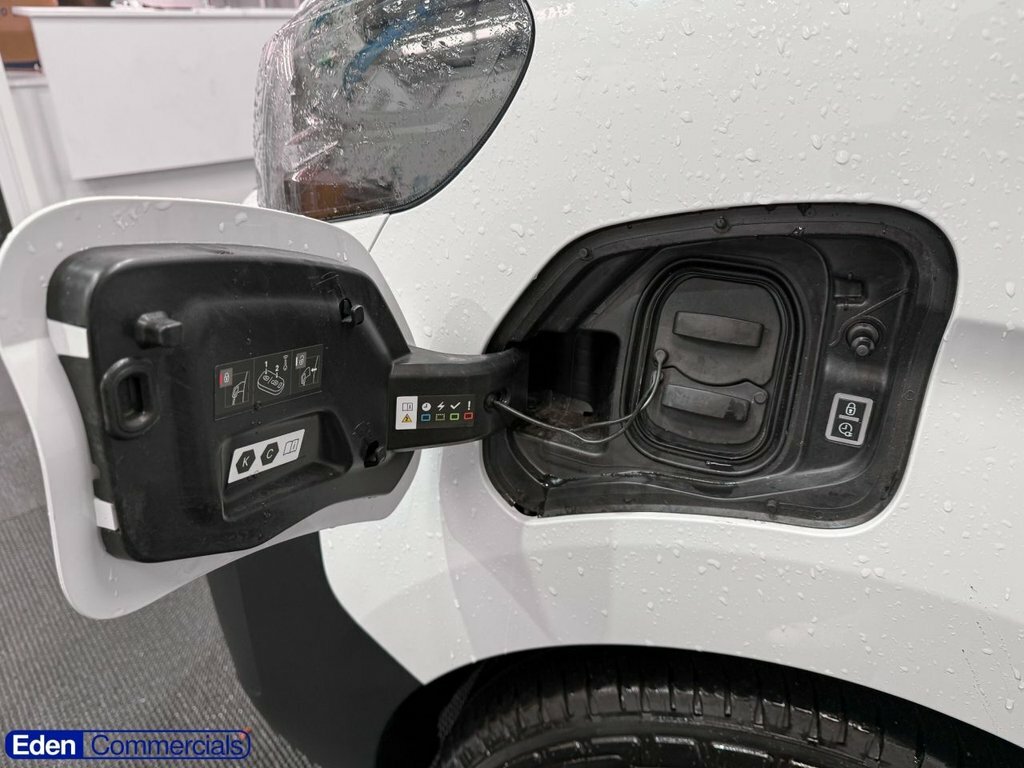 Peugeot E-Expert Mpv White #4