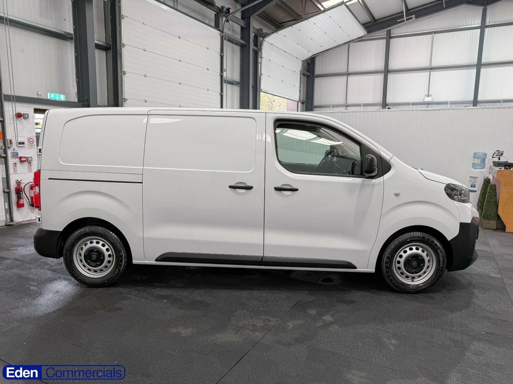 Peugeot E-Expert Mpv White #2