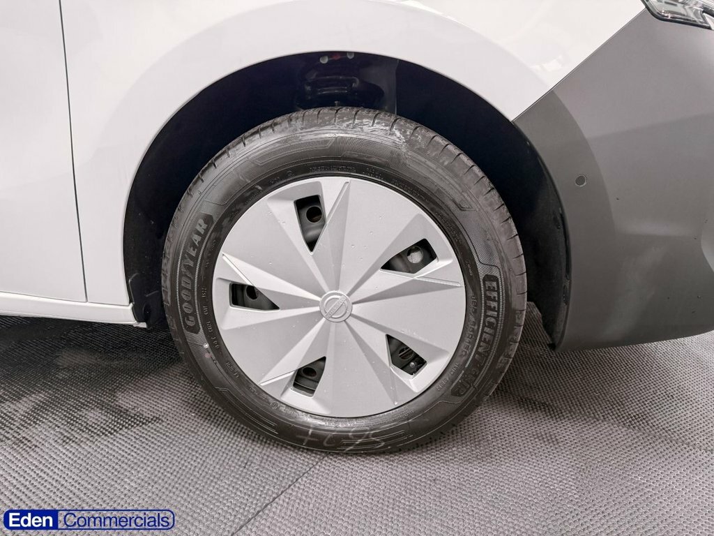 Nissan TOWNSTAR Mpv YB26KRE White #4