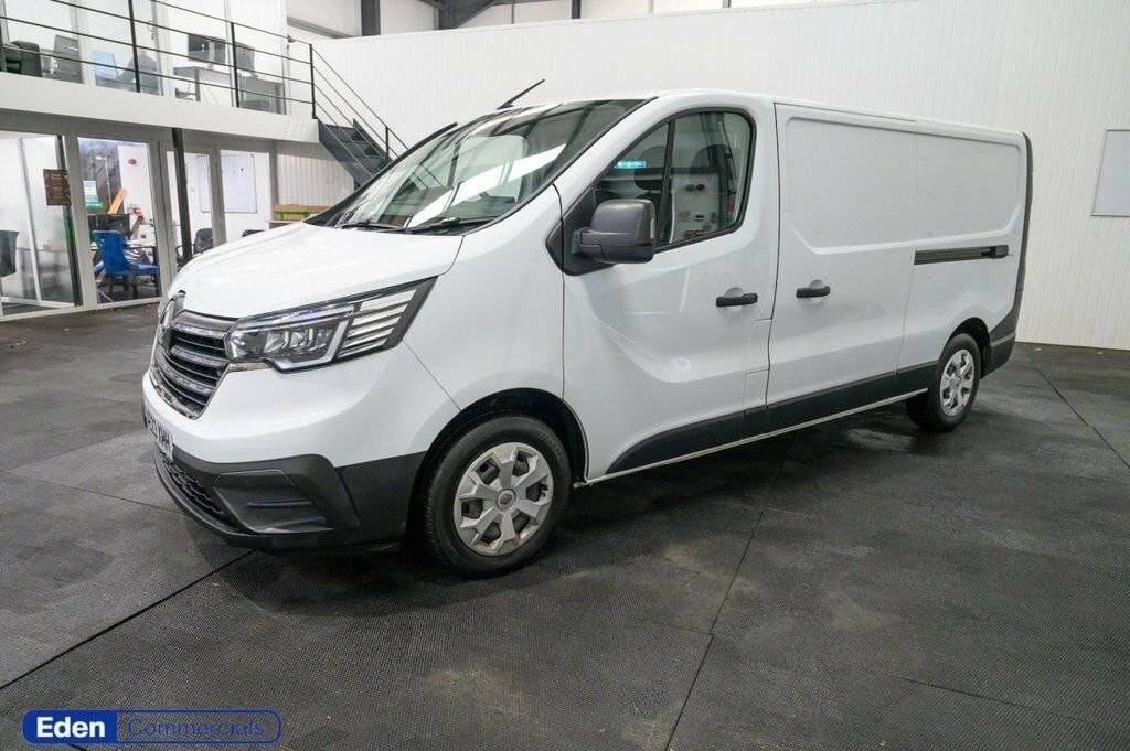 Renault Trafic 2L Start MJ73VZK White #5