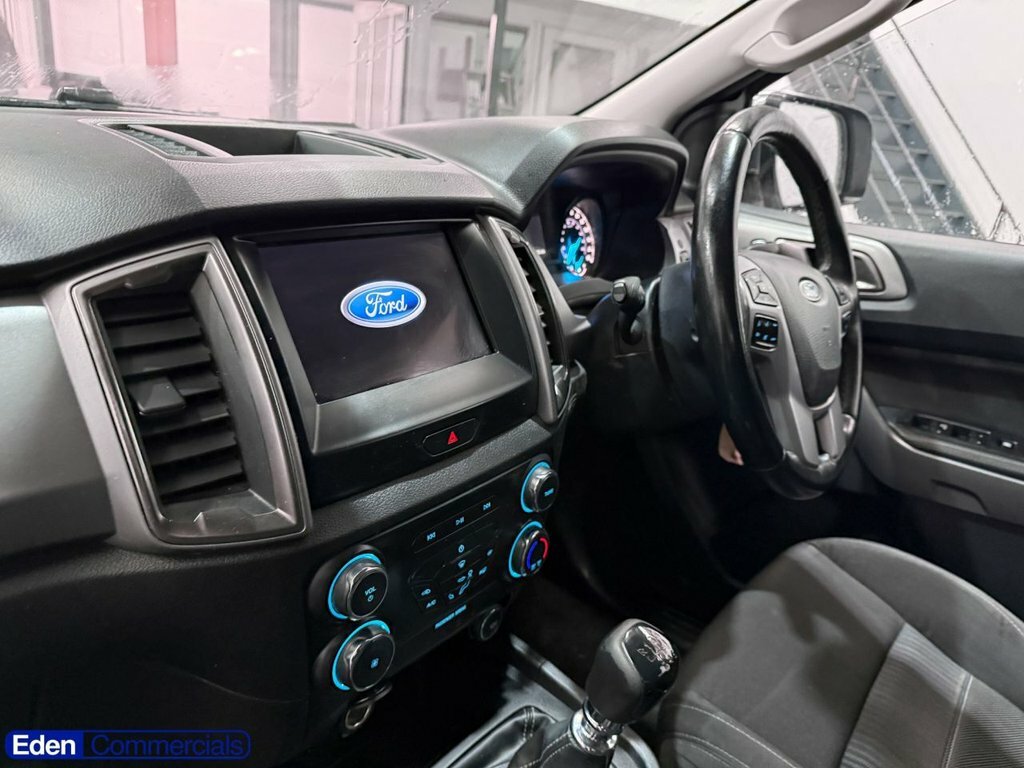 Ford Ranger 2L Xlt White #3