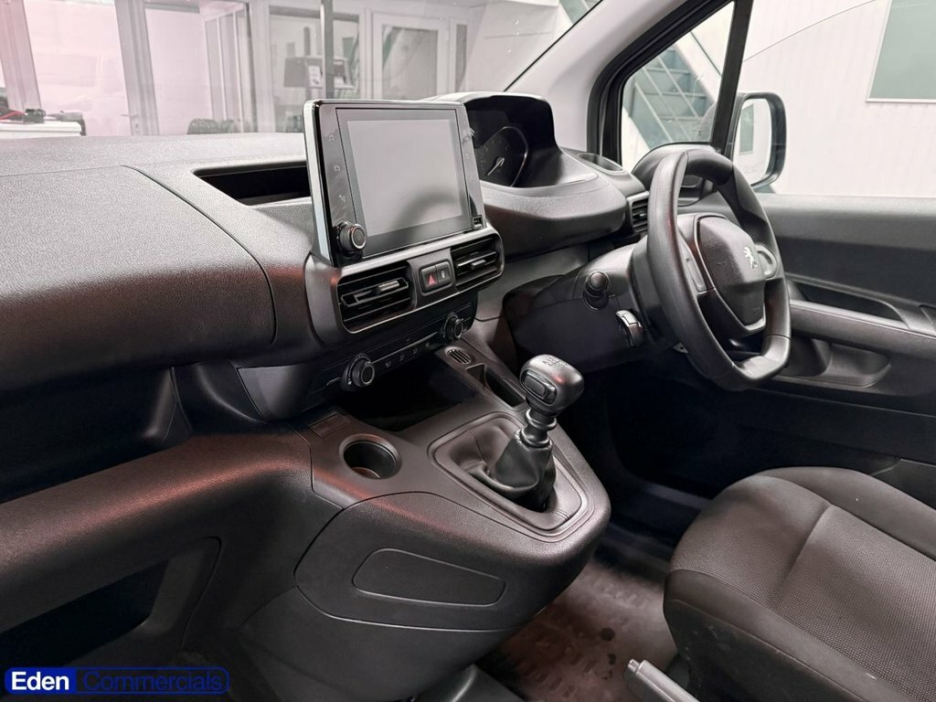 Peugeot Partner 1.5L Professional Premium White #3