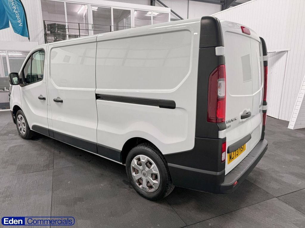 Renault Trafic 2L Start White #6