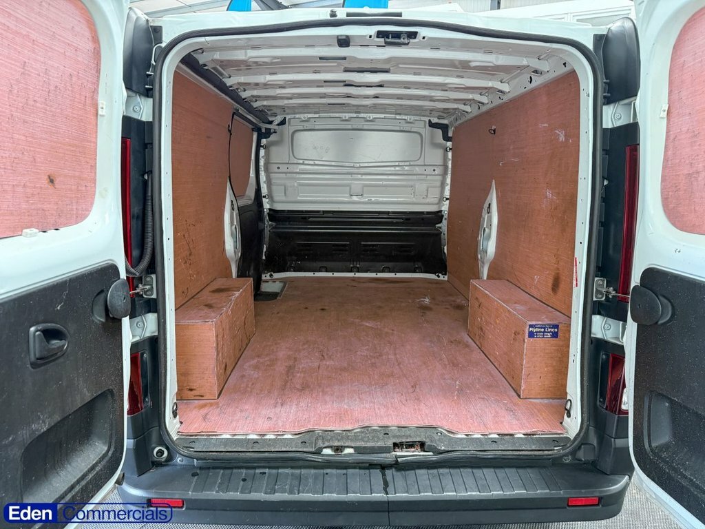 Renault Trafic 2L Start White #4